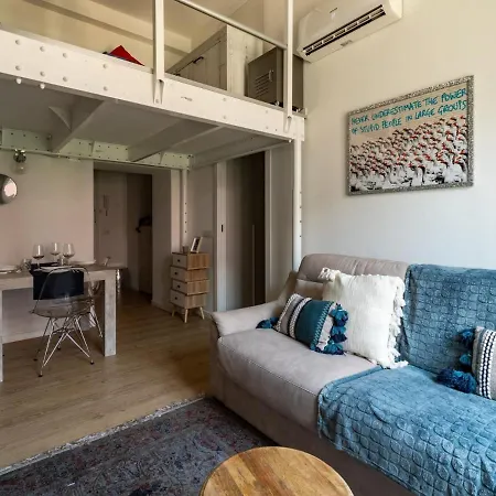 The Rent - Lovely Loft With Balcony Near Piazza Vetra ミラノ